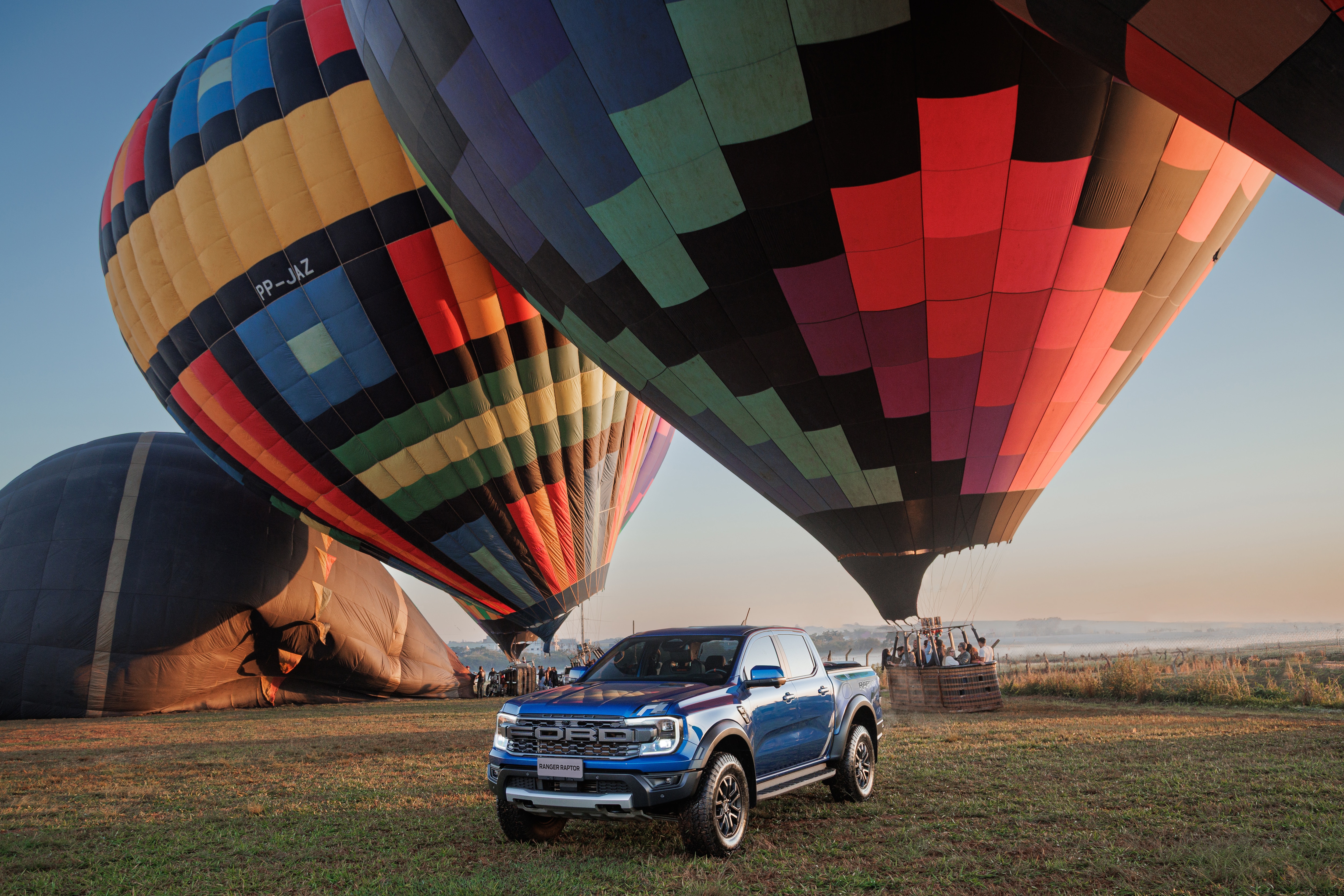 Ford Ranger Raptor apoia empresa de balonismo em Boituva